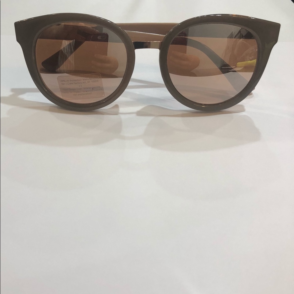 J CREW RED CURRANT ROUND SUNGLASSES G0155